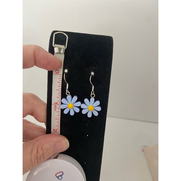 daisy earrings - Picture 3 of 3